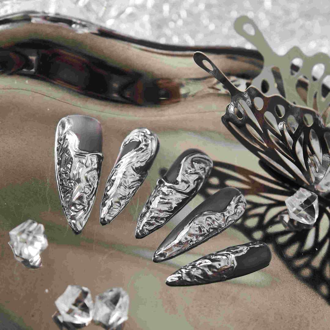 Silver Night - MissSunshineNails