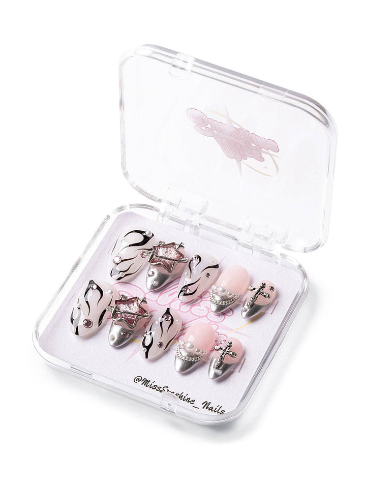 Short almond nails with chrome flames