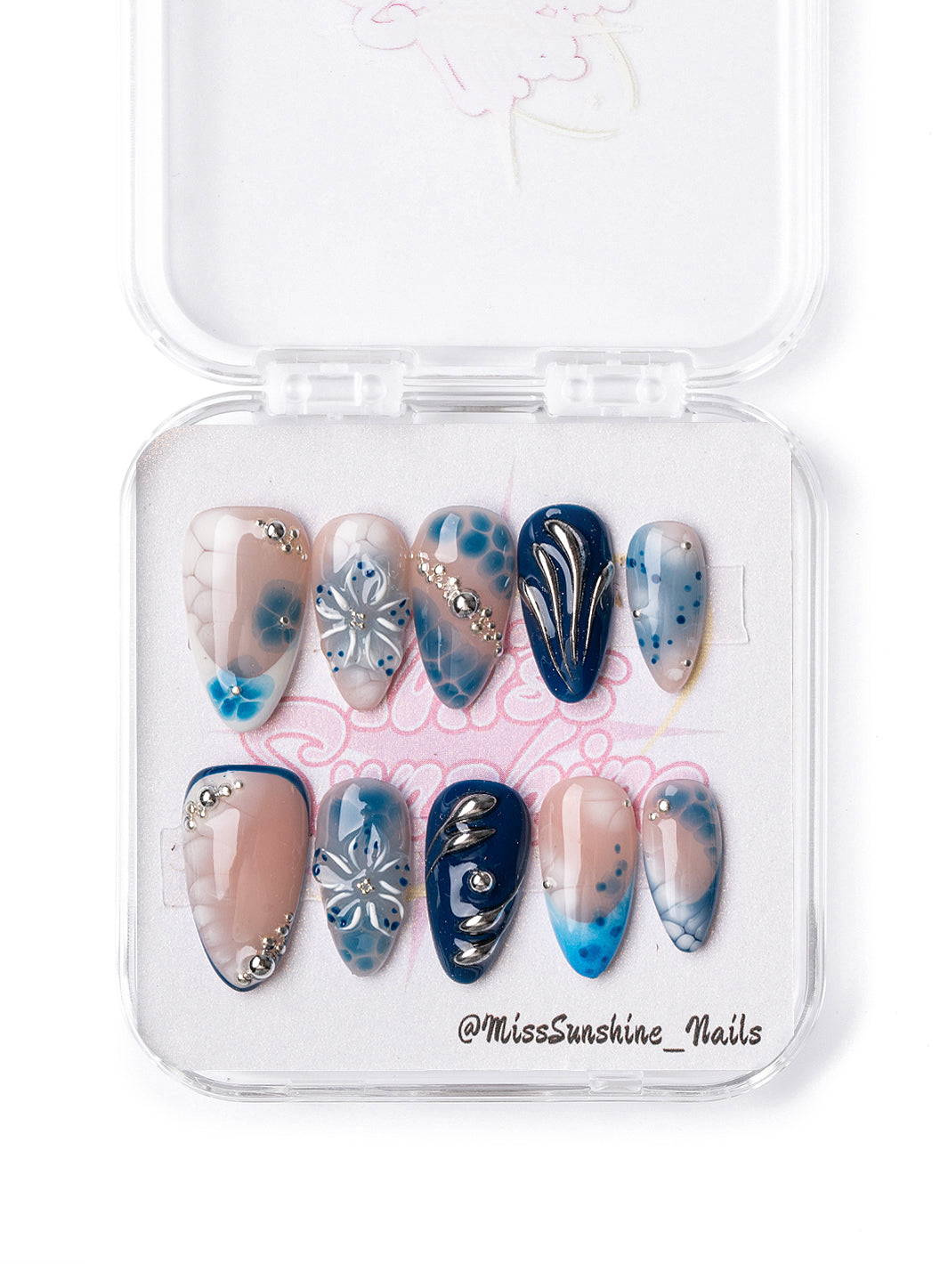 Navy Blossom - MissSunshineNails