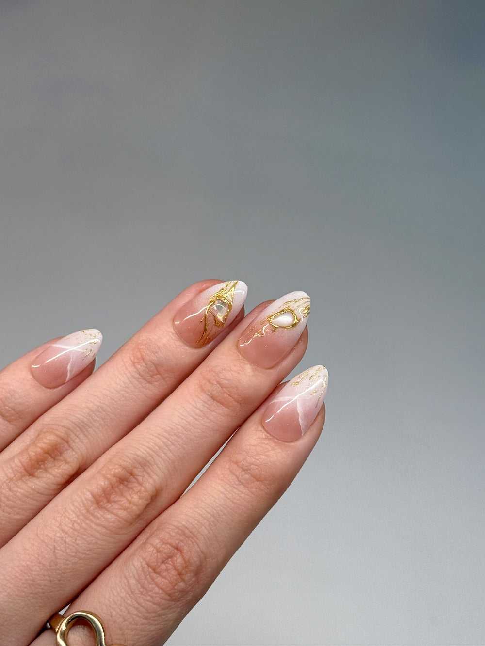 Champagne Cloud - MissSunshineNails