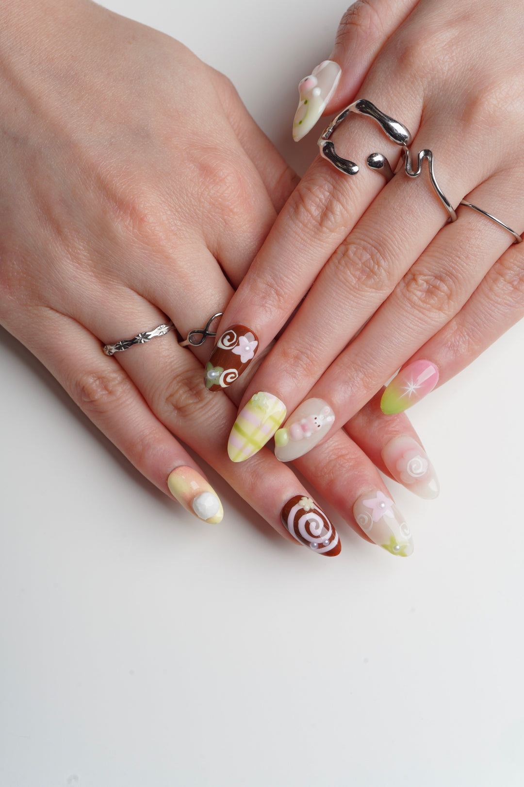 Matcha Bunny - MissSunshineNails