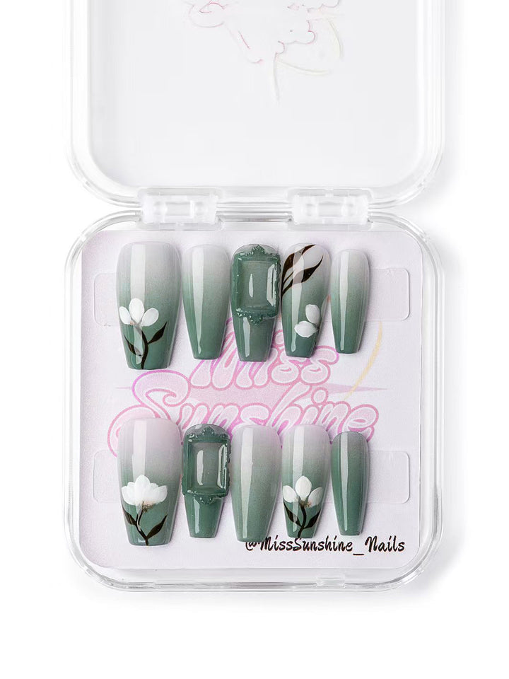 Jade Flower - MissSunshineNails