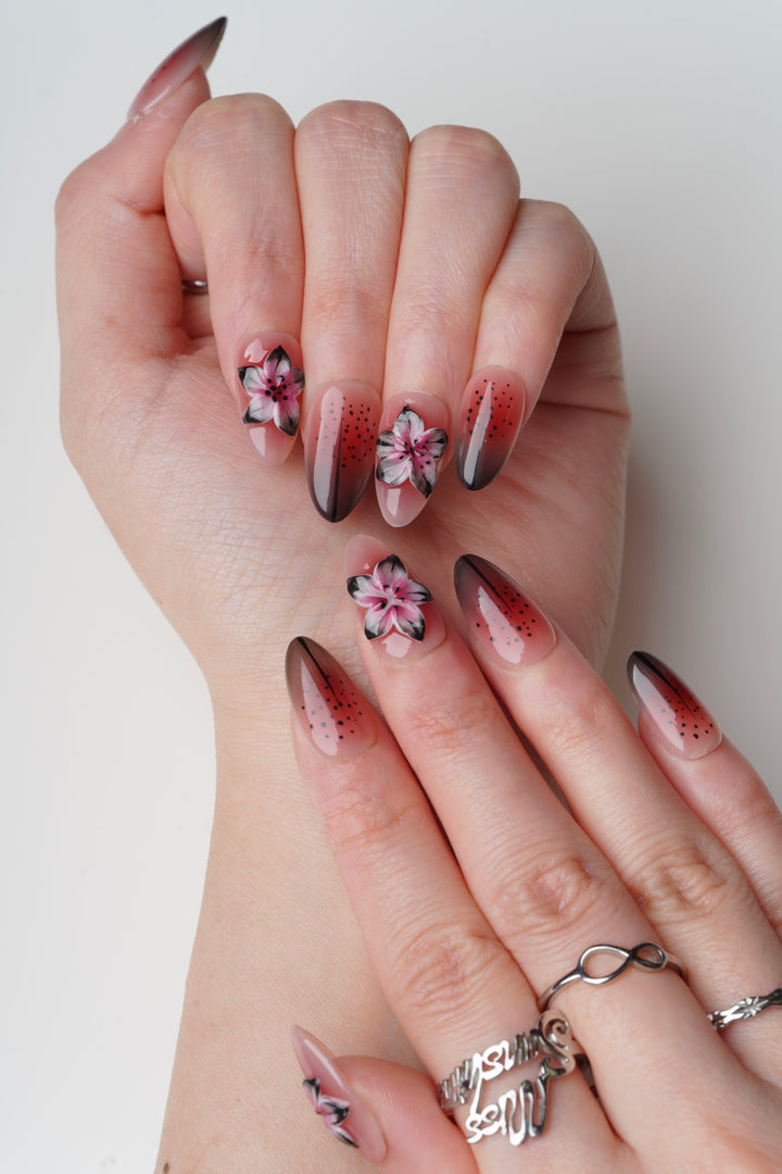 Upside Down Bloom - MissSunshineNails