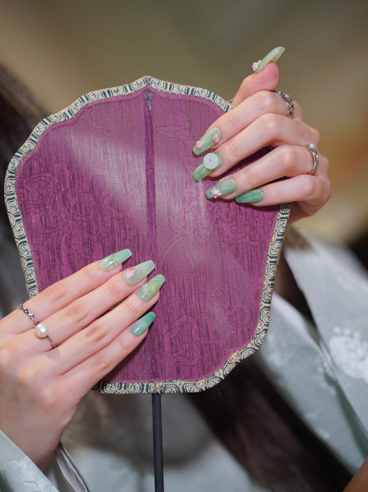 Lotus Jade - MissSunshineNails