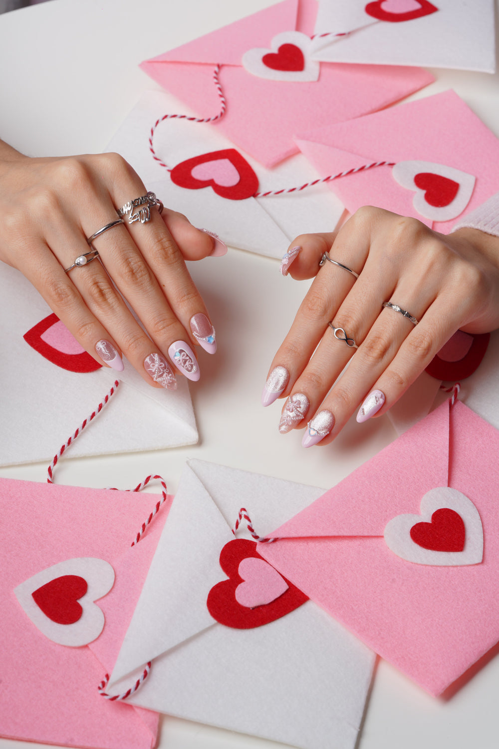 Pink Bows - MissSunshineNails