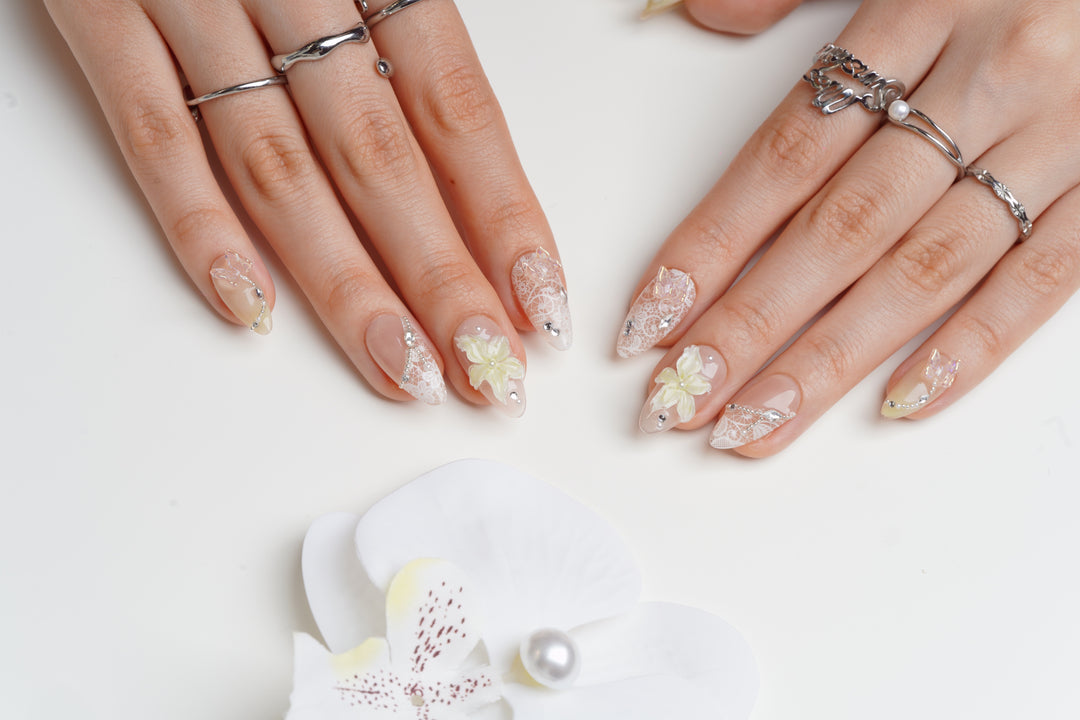 Elegant floral spring manicure press on nails