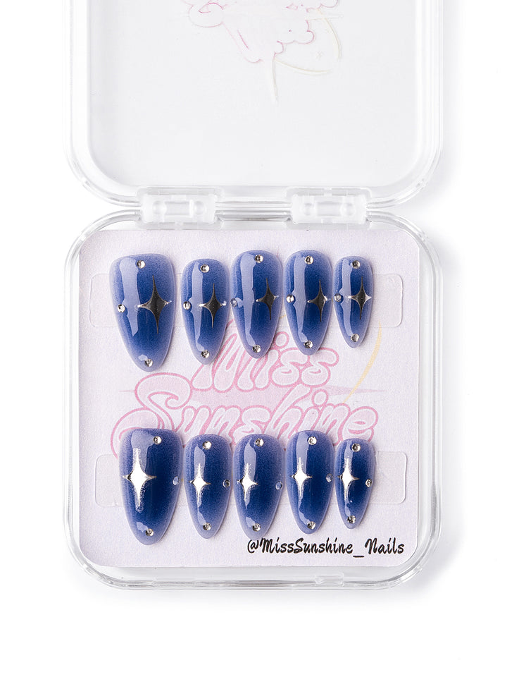 Midnight sky-inspired press-on nail set