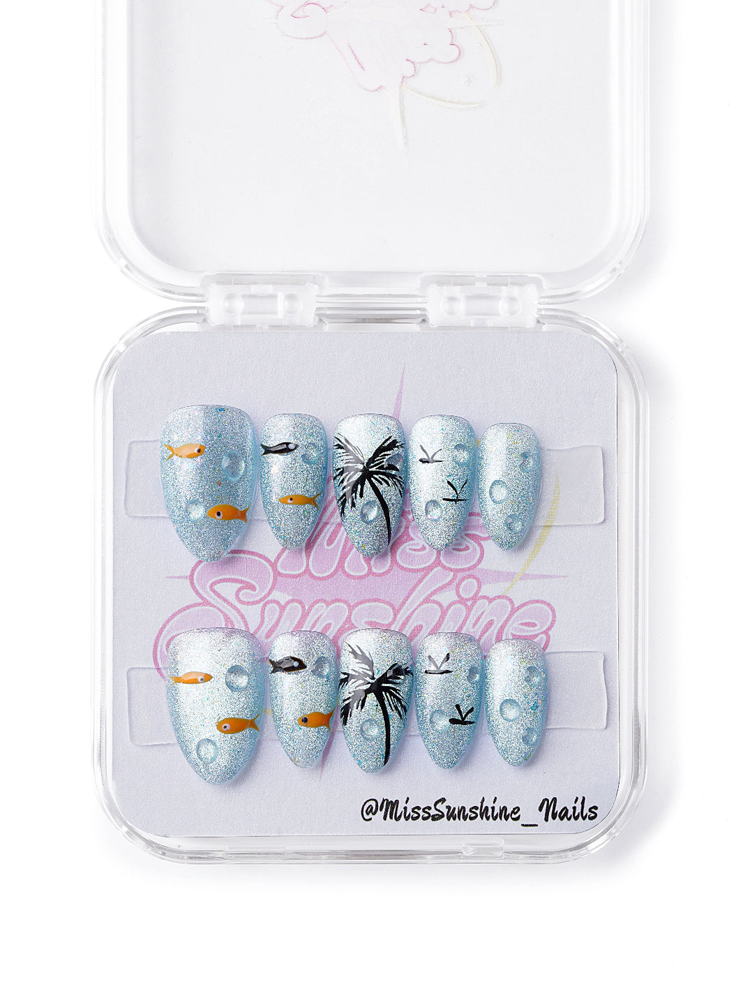 Tropical beach nails in extra short almond