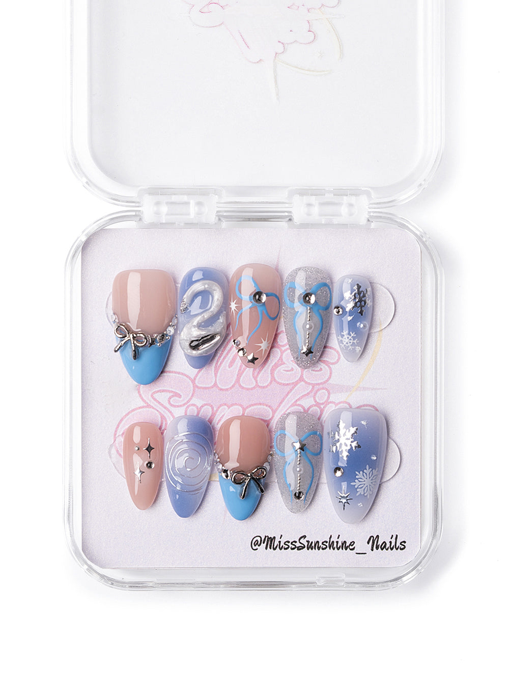 Blue chrome short winter nails