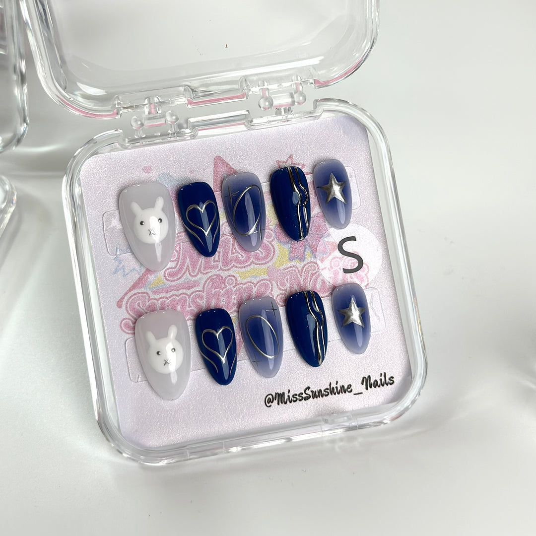 New Jeans F - MissSunshineNails