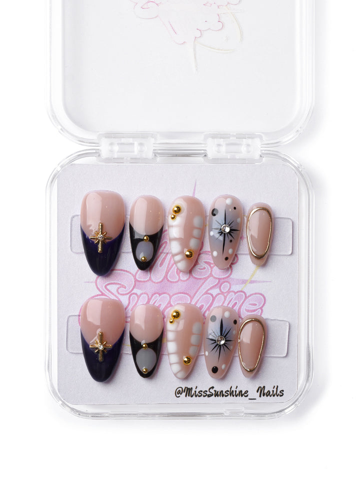 Short press-ons with gold studs